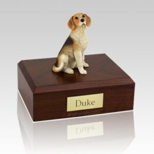 Pet cremation urns are available in a variety of styles to accomodate any taste or need